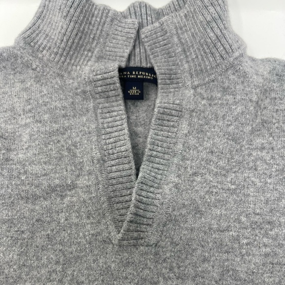 Banana Republic Extra Fine Merino Collared Sweater Women In Size M - Picture 3 of 9